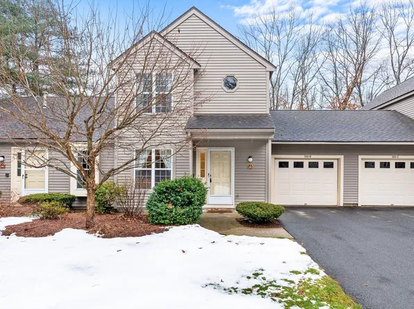 303 Ridgefield Cir #B, Clinton, MA 01510