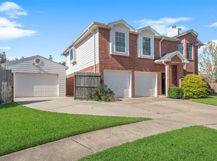 3504 Stonegate Cir, Pearland, TX 77584