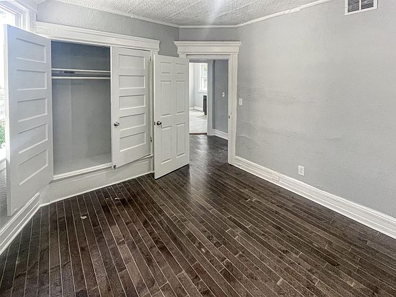 5th image of 59 N 5th St Floor 2