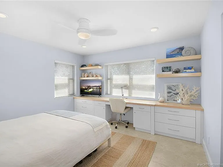1289 NE Ocean Blvd #11 — Photo 37