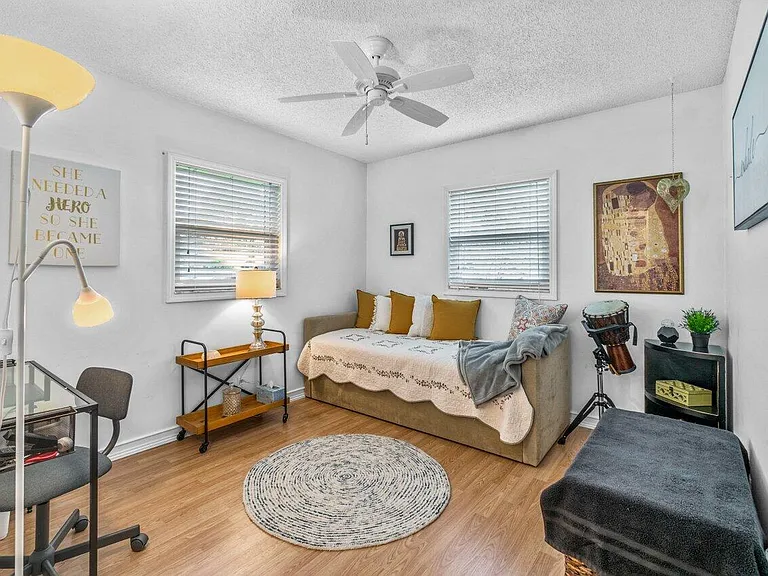 18855 Candlewick Dr — Photo 11