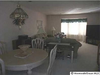5th image of 152 Delaware Trl