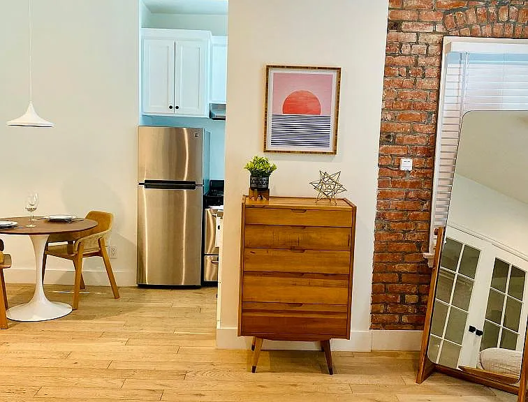 Studio Bedroom/Kitchen View