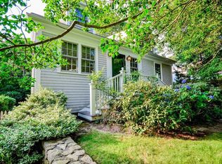 9 Aucoot Ave, Marion, MA 02738