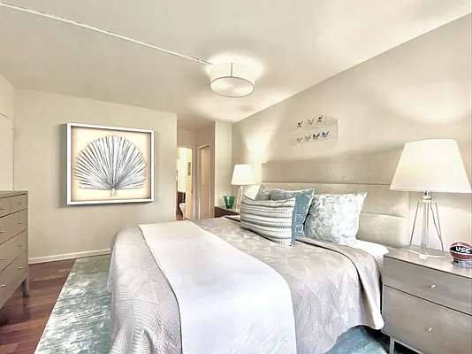 Sold by Maxwell Jacobs | media 11