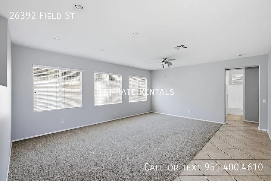 Large 5 bedroom home with downstairs bedroom — Photo 3