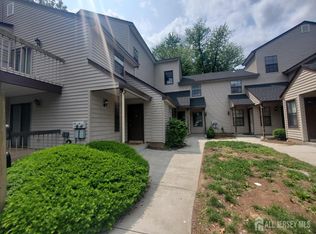 603 Woodbridge Commons Way, Iselin, NJ 08830