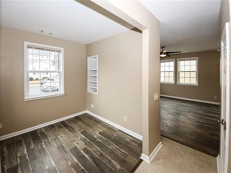 170 Windcroft Ln NW — Photo 5