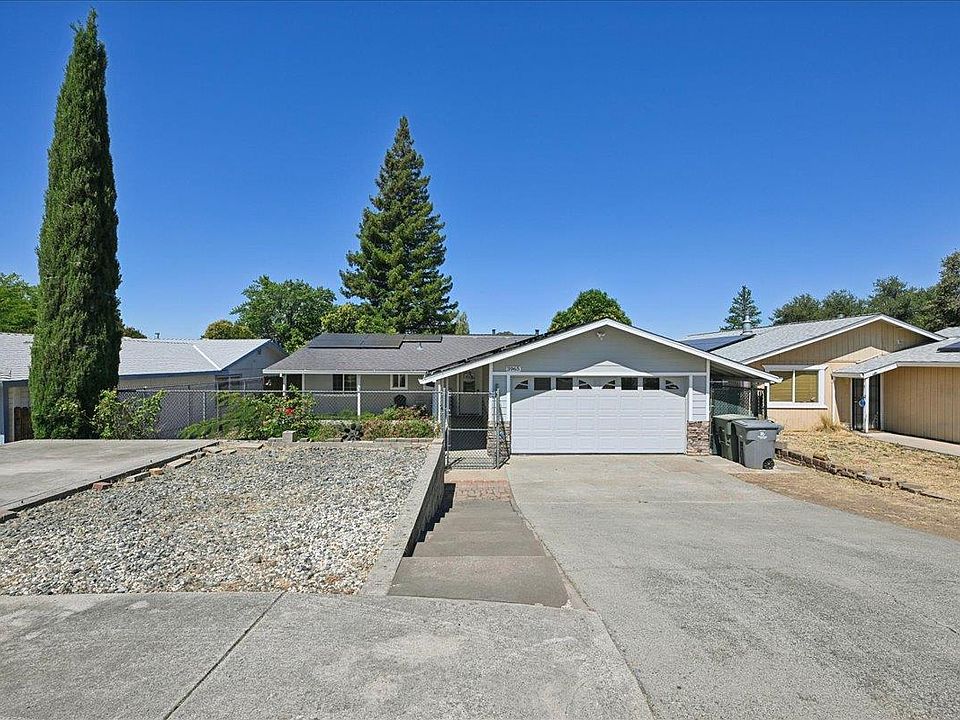1st image of 3965 Creekside Pl