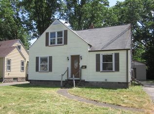 707 Meadowbrook Ave SE, Warren, OH