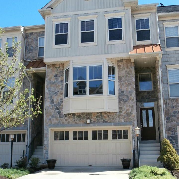 1st image of 823 Freeland Ct