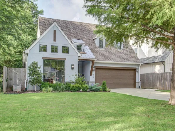 1036 E 37th Pl, Tulsa, OK 74105
