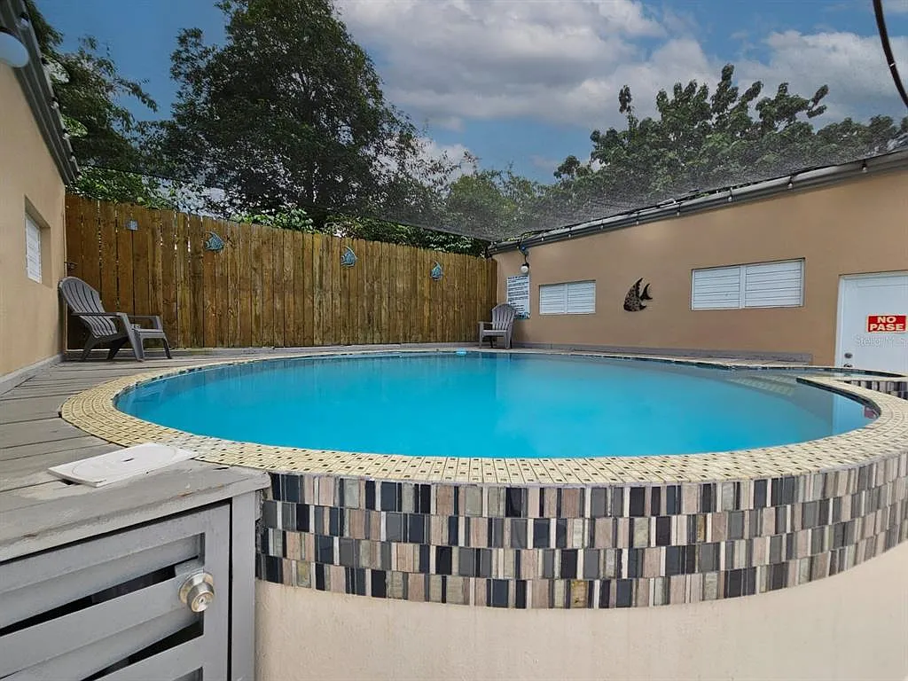 3 bed, 3.5 bath, 2000 sqft, $2,850 — Photo 4