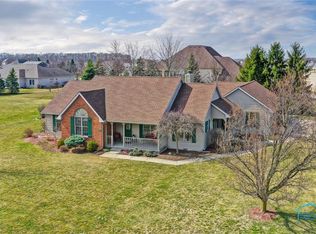 1025 Chesterfield Dr, Napoleon, OH 43545