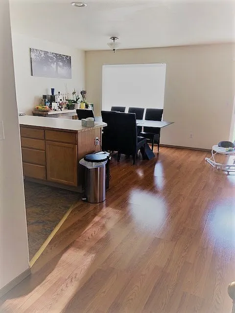 3 bed, 2.5 bath, 1700 sqft, $2,700 — Photo 3