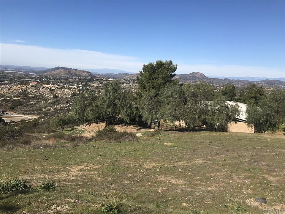 1st image of 39400 Calle Santa Cecilia