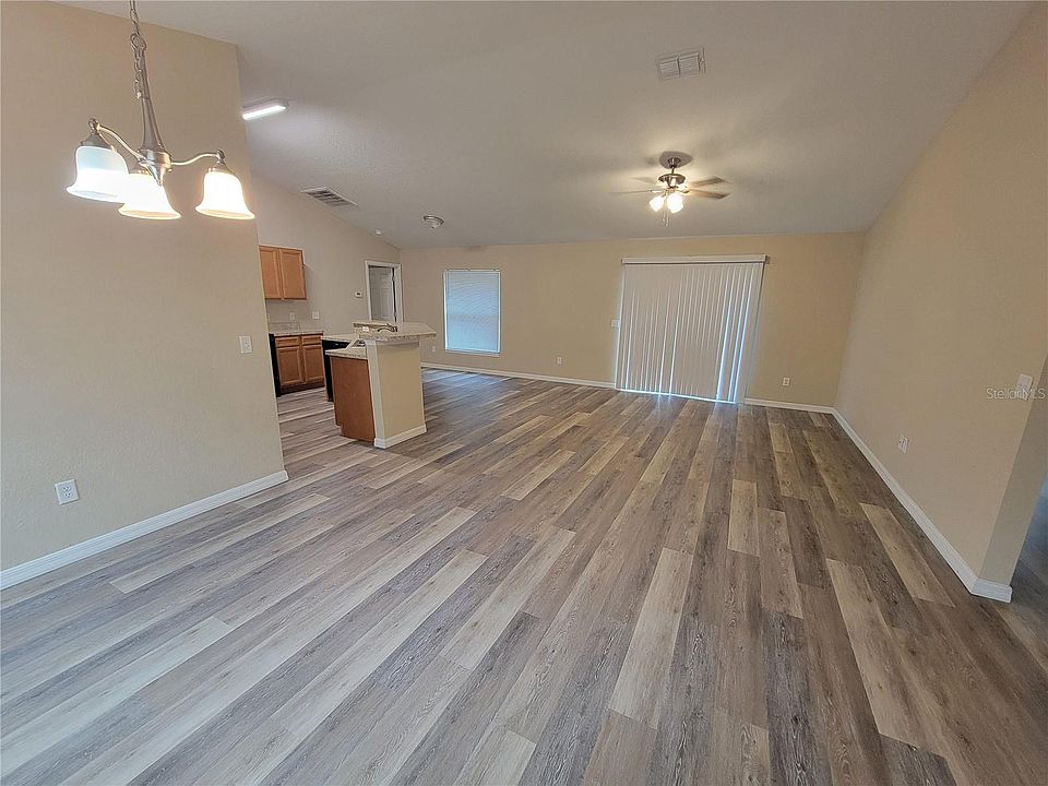 1st image of 7009 Hemlock Crse