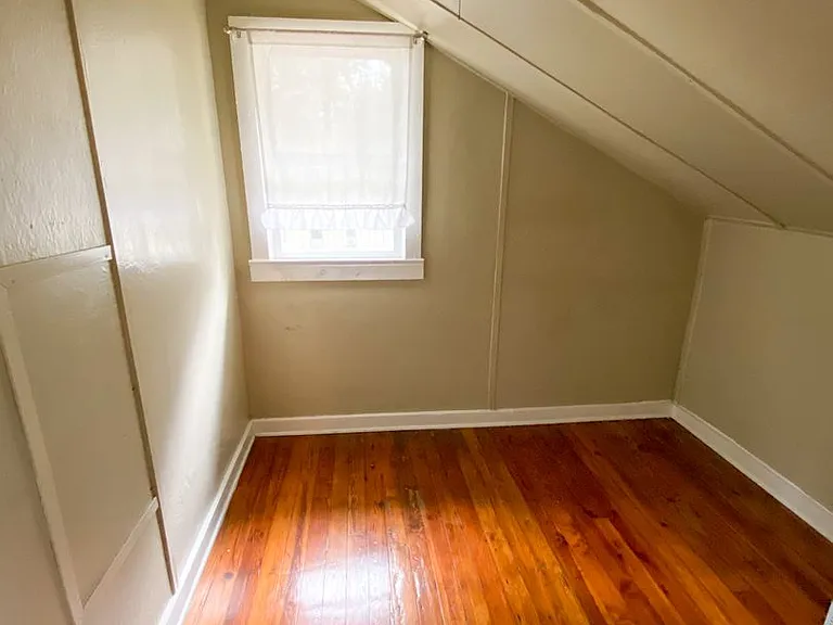 708 E Hollywood St — Photo 24