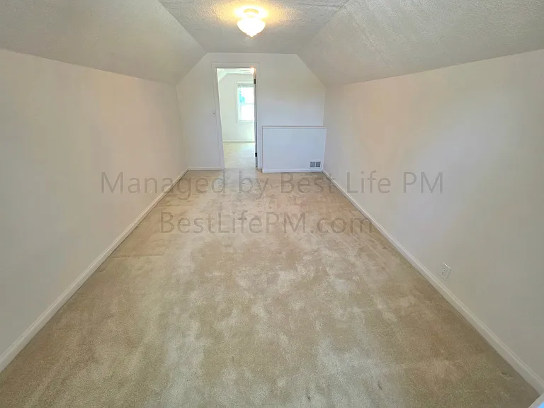 4526 NE 77th Ave — Photo 26