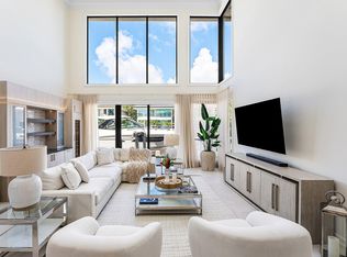 662 Boca Marina Ct, Boca Raton, FL 33487