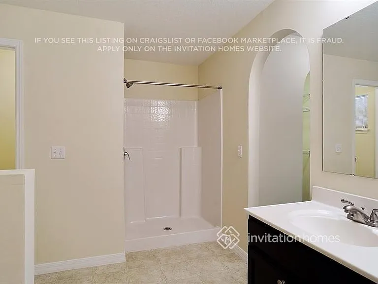 420 NW Byron St — Photo 13