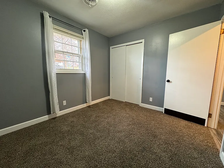 4011 W Englewood Blvd — Photo 15