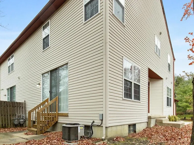 771 Chanticleer — Photo 20