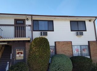 1326 Cricket Ln, Woodbridge, NJ 07095