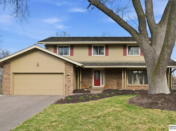 1875 S 131st Ave, Omaha, NE 68144