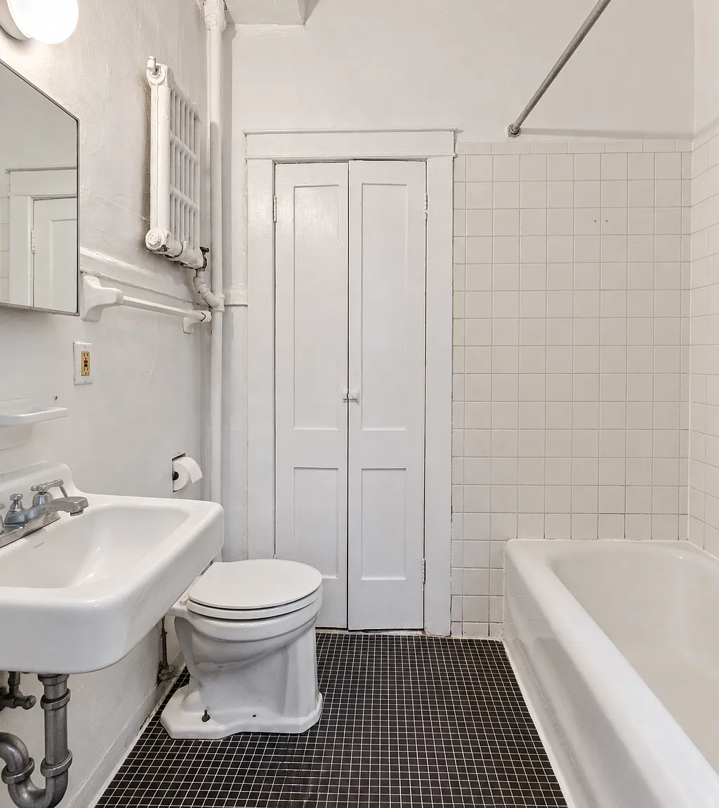 23 Grove Street — Photo 3