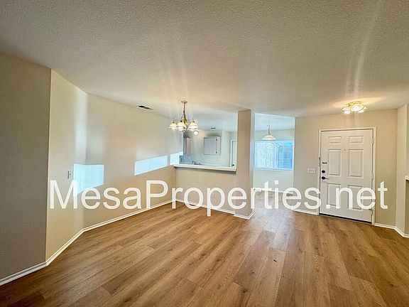 4th image of 17882 Kendall Cir