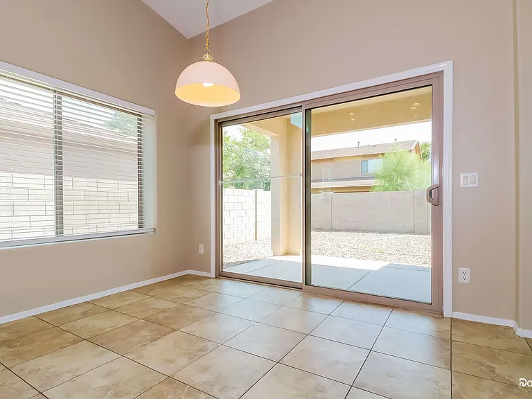 14653 W Gelding Dr — Photo 7