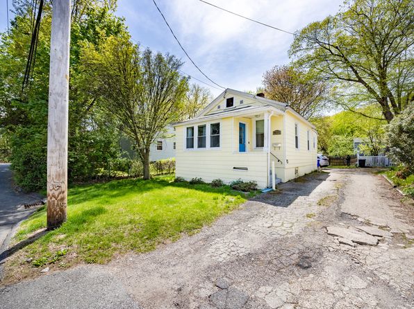 69 Sunnyridge Ave, Fairfield, CT 06824