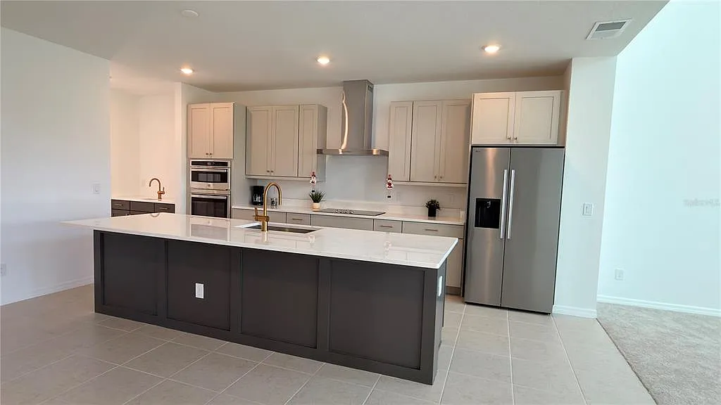 5 bed, 4.5 bath, 3542 sqft, $4,650 — Photo 4