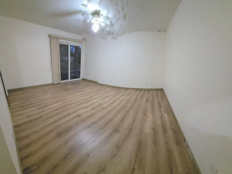 5170 E Huntington Ave — Photo 10