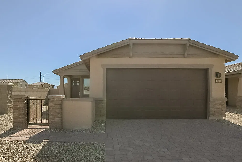 4 bed, 2.0 bath, 1562 sqft, $3,220 — Photo 1