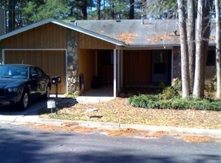 8675 Woodside Ln, Jonesboro, GA