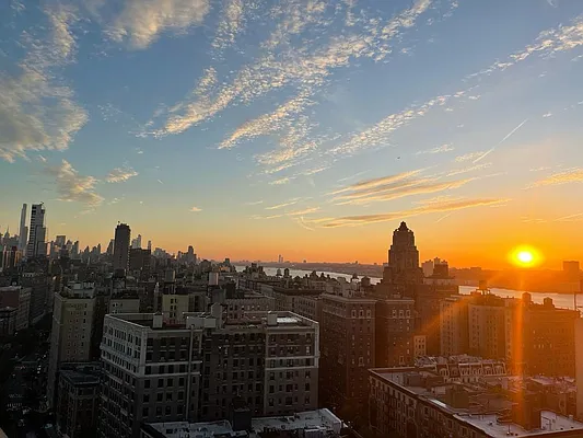 Rented by Compass | media 21