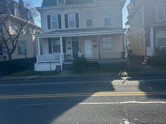 2nd image of 2543 Walnut St