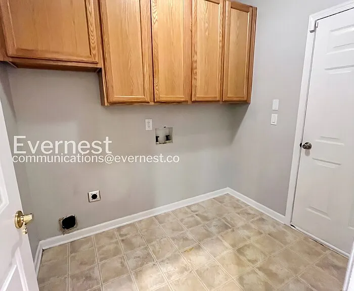 743 Rolling Fork Dr — Photo 23