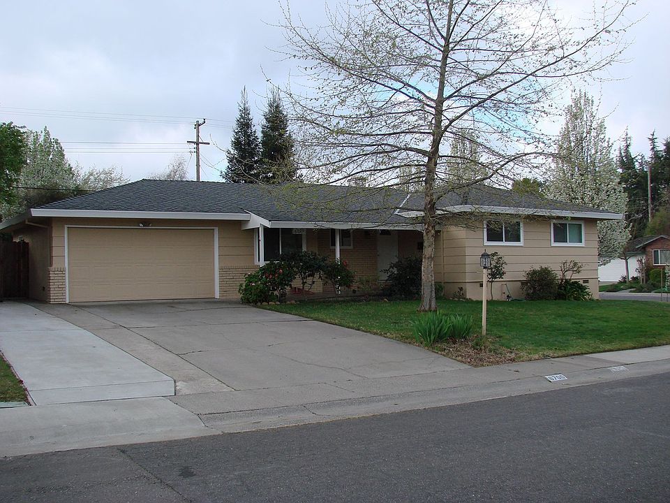 2nd image of 6700 Shalimar Way