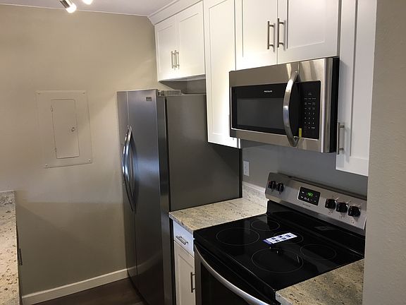5th image of 20819 114th Pl SE APT 6