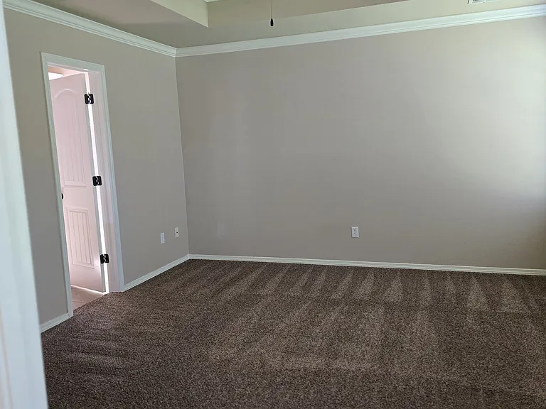 2321 W Quinton St — Photo 9