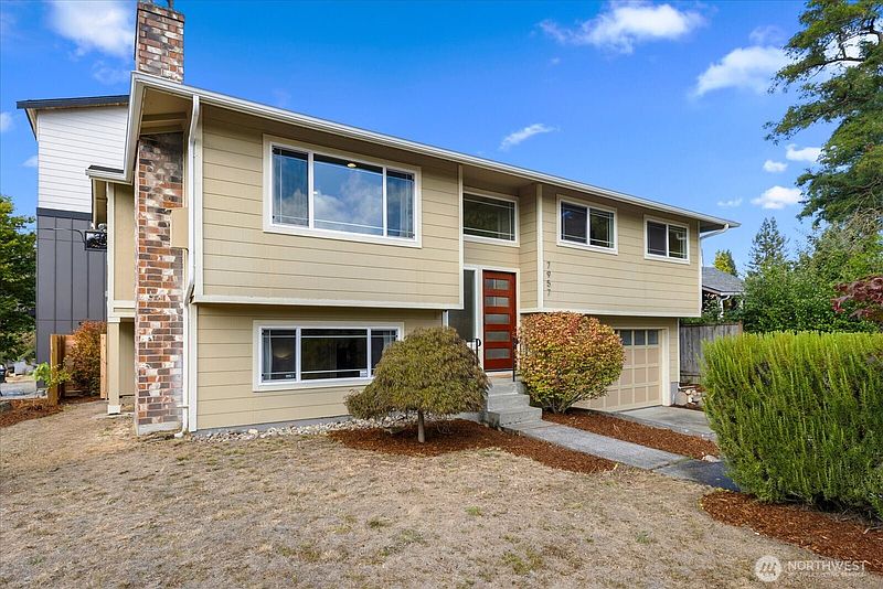 3rd image of 7957 30th Avenue SW
