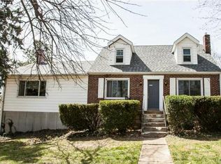 920 Poplar Dr, Saint Louis, MO