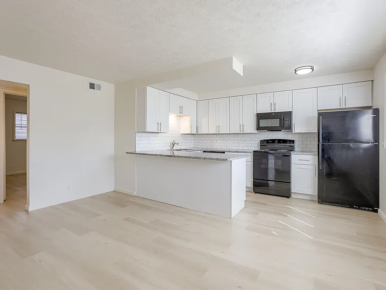 1056 S 29th St #2 — Photo 2