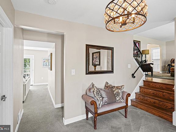 5th image of 10734 Mid Summer Ln