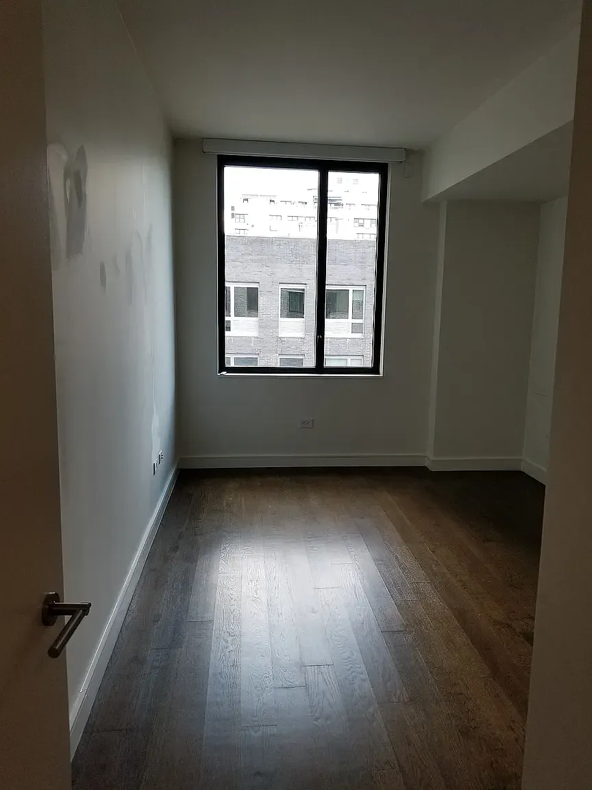 211 East 13th Street — Photo 2