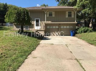 109 SW Westminister Rd, Blue Springs, MO 64014