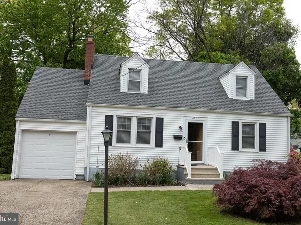 423 Sutherland Rd, Ewing, NJ 08618